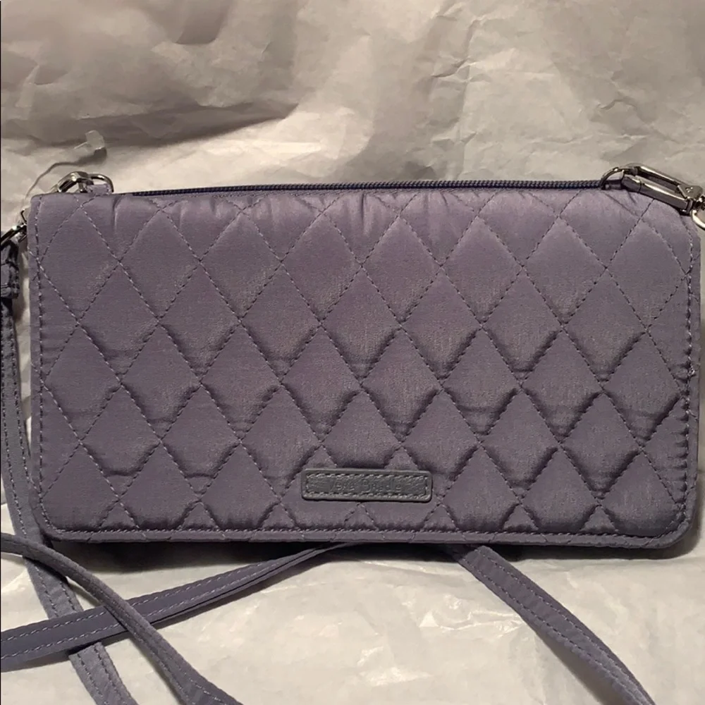 NWT Vera Bradley quilted crossbody/wristlet wallet - Picture 2 of 16